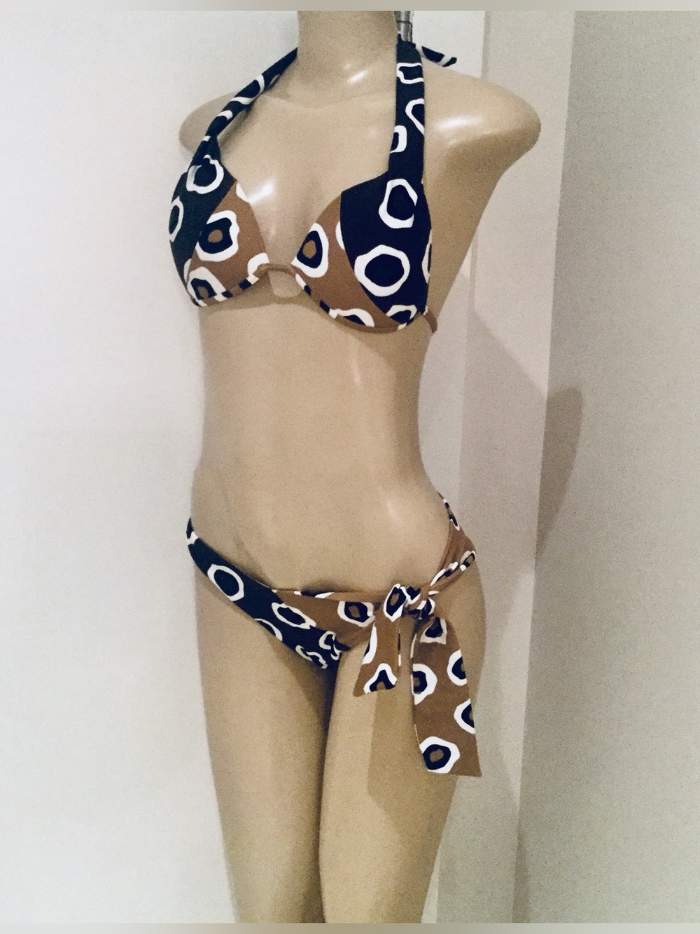 AGUA DE COCO ANIMAL PRINT HALTER BIKINI.